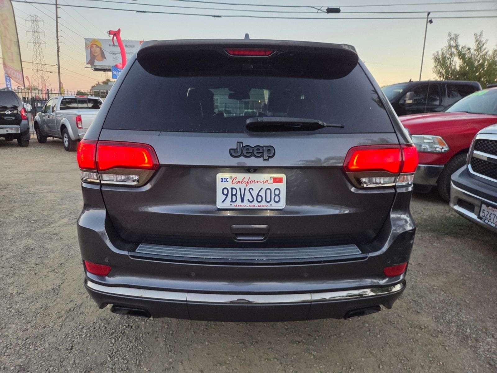 Used 2015 Jeep Grand Cherokee High Altitude RWD image 3