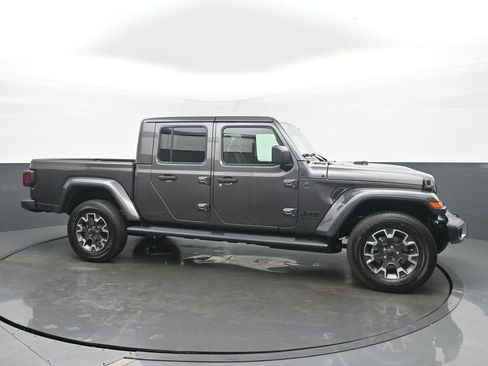New 2026 Jeep Gladiator Sport image 7