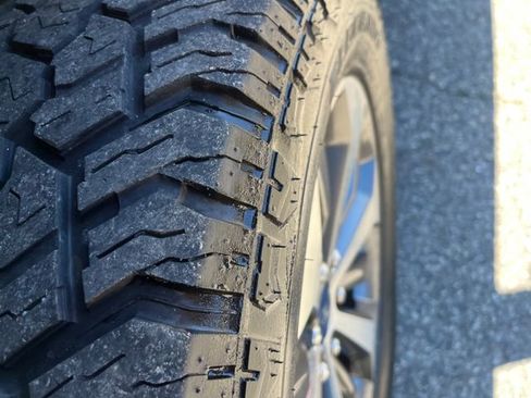 Used 2019 Ford F150 XL w/ Equipment Group 101A Mid AWD/4WD image 11