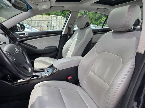 Used 2015 Kia Cadenza Limited FWD image 12