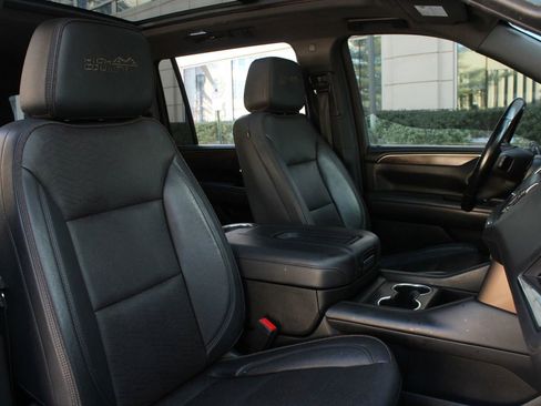 Used 2023 Chevrolet Suburban High Country AWD/4WD image 26