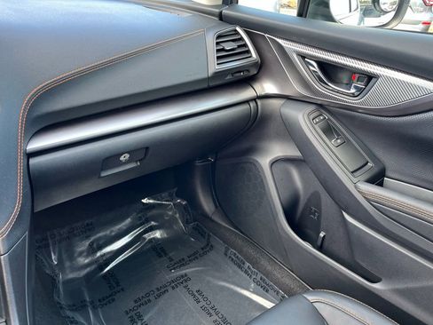 Used 2023 Subaru Crosstrek 2.5i Limited w/ Moonroof Package image 35