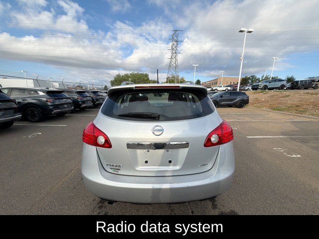 Used 2015 Nissan Rogue S w/ Convenience Package AWD/4WD image 5