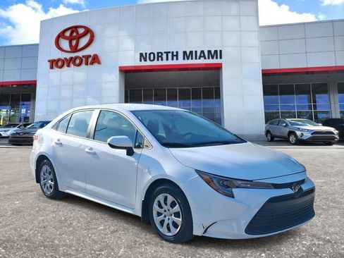 Used 2026 Toyota Corolla LE FWD image 1
