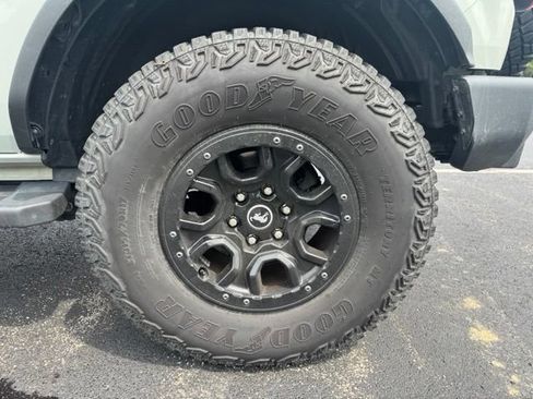Used 2023 Ford Bronco Wildtrak AWD/4WD image 13