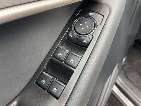 New 2026 Ford Explorer Active image 18