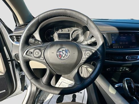 Used 2020 Buick Enclave Premium w/ Sun and Sites Package image 11