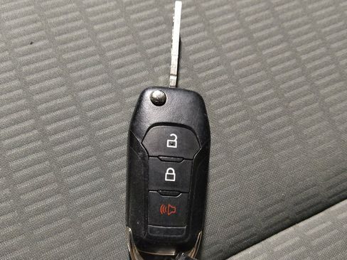 Used 2021 Ford Escape S image 32