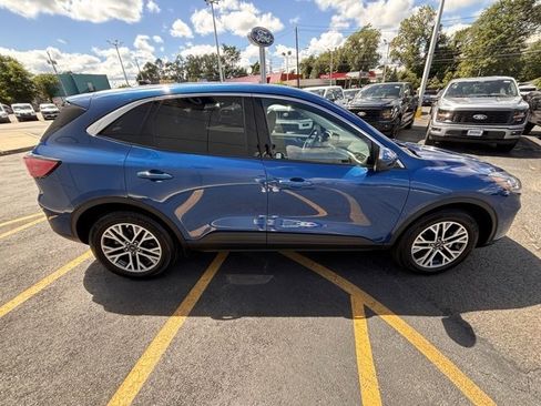 Used 2022 Ford Escape SEL image 9