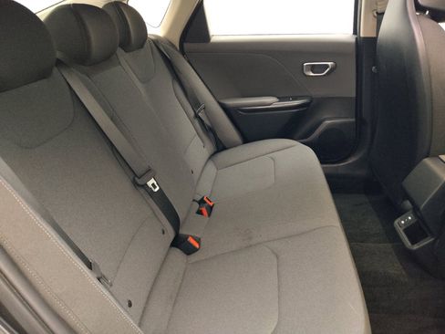 Used 2025 Kia K4 FWD image 19