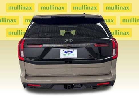 New 2026 Ford Expedition Tremor image 7