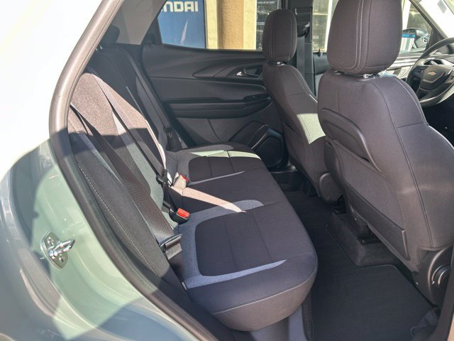 Used 2025 Chevrolet TrailBlazer LS w/ LS Convenience Package FWD image 8