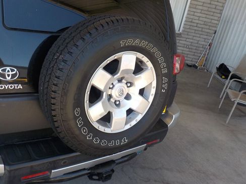 Used 2007 Toyota FJ Cruiser 4WD image 33