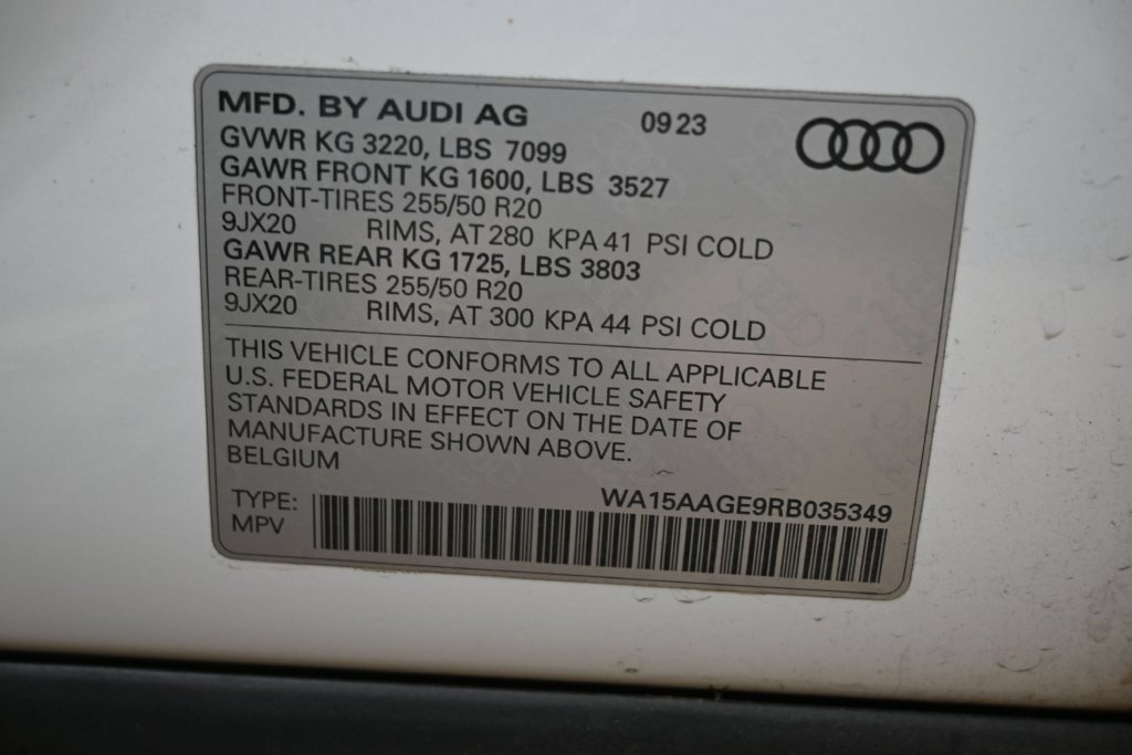 Used 2024 Audi Q8 e-tron Premium Plus w/ Premium Plus Package AWD/4WD image 41