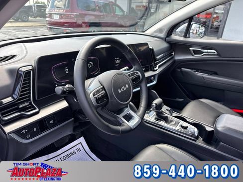 Used 2025 Kia Sportage EX w/ Premium Package FWD image 3