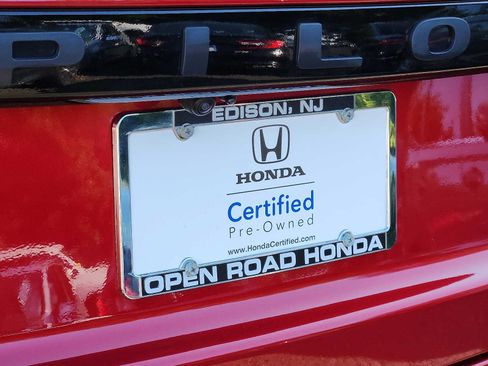 Certified 2025 Honda Pilot Elite image 31