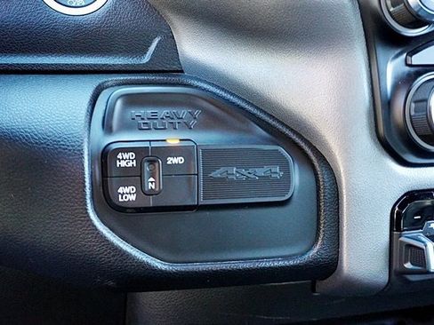 Used 2024 RAM 2500 Big Horn image 33