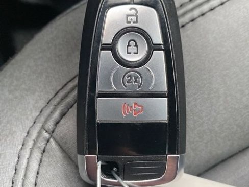 Certified 2023 Ford Bronco Black Diamond image 27