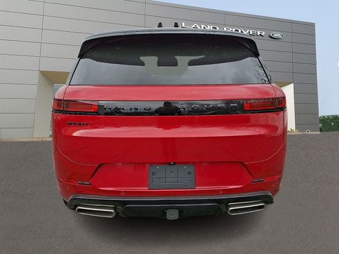 Used 2025 Land Rover Range Rover Sport Dynamic SE image 7
