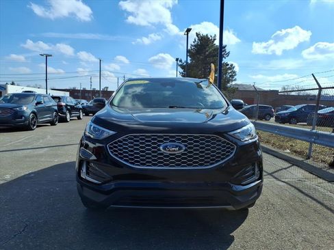 Certified 2023 Ford Edge SEL w/ Convenience Package image 2