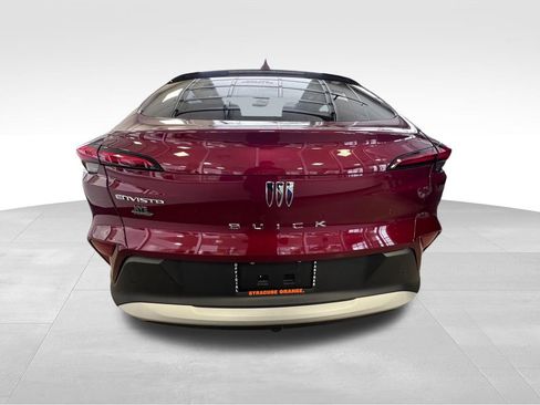 Used 2025 Buick Envista Preferred w/ Convenience I Package image 6