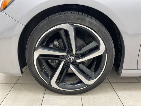 Used 2022 Honda Accord Sport image 8