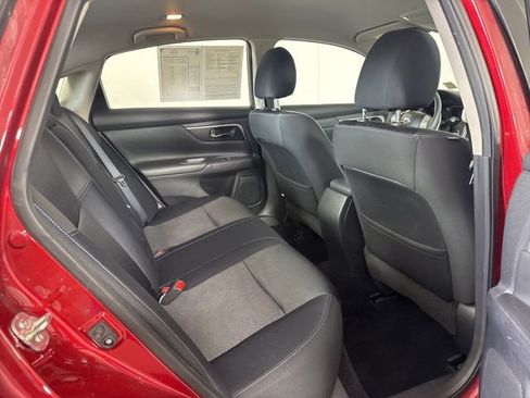 Used 2017 Nissan Altima 2.5 SR w/ Midnight Edition Package FWD image 5