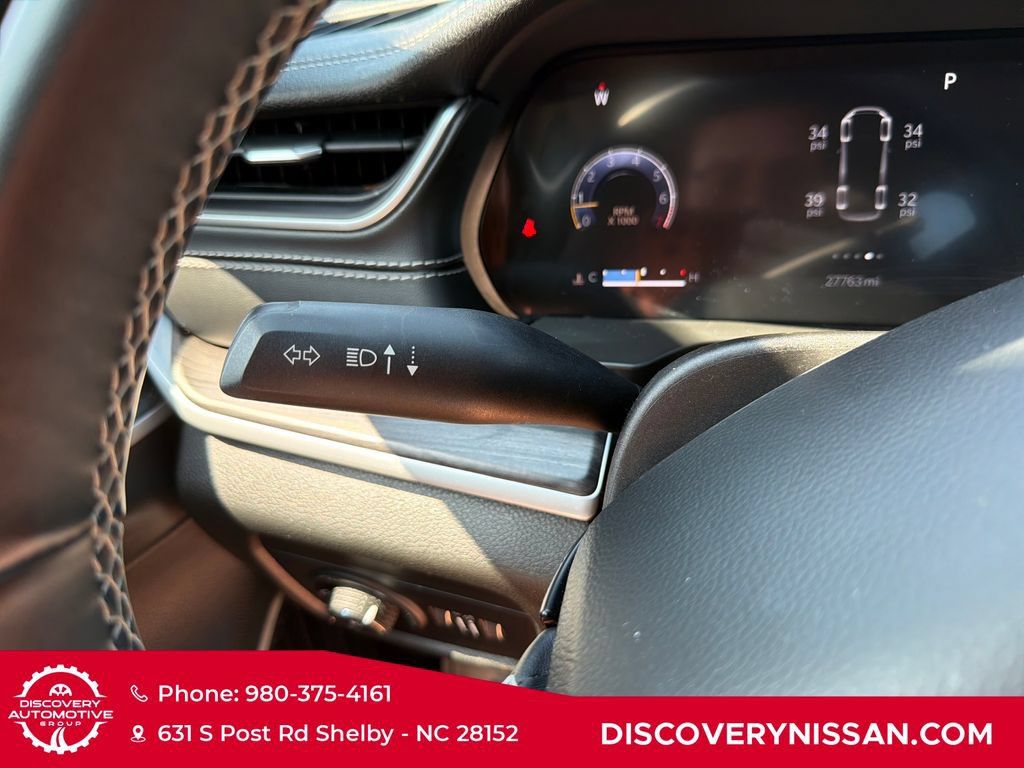 Used 2022 Jeep Grand Cherokee Limited AWD/4WD image 27