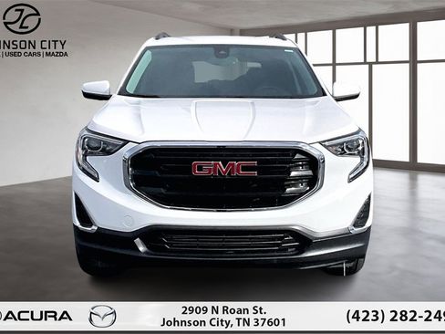 Used 2020 GMC Terrain SLE w/ Driver Convenience Package image 3