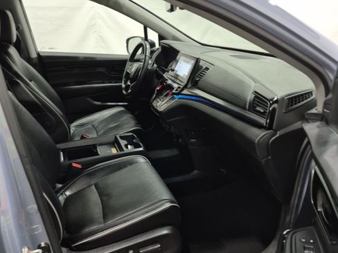 Used 2023 Honda Odyssey Touring image 13