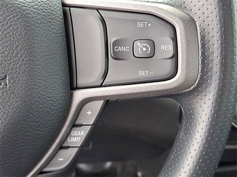 Used 2024 RAM 2500 Tradesman w/ Chrome Appearance Group image 15