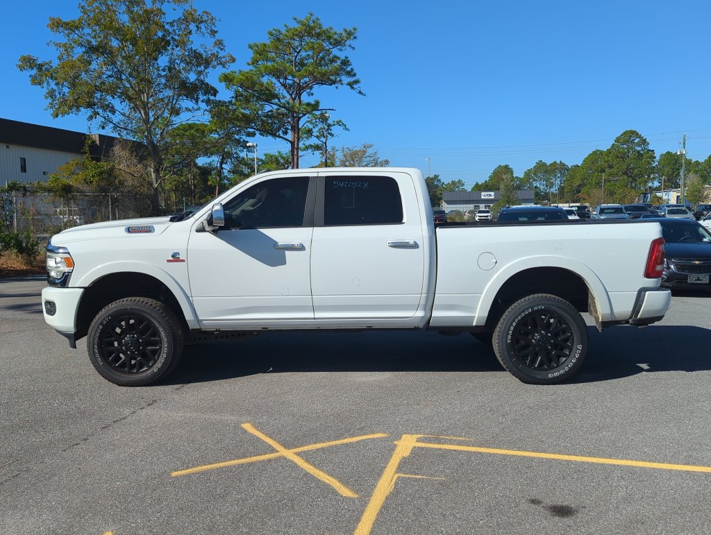Used 2021 RAM 2500 Laramie w/ Safety Group B AWD/4WD image 3