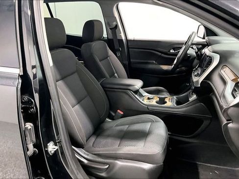 Used 2023 GMC Acadia SLE w/ LPO, Black Accent Package image 31