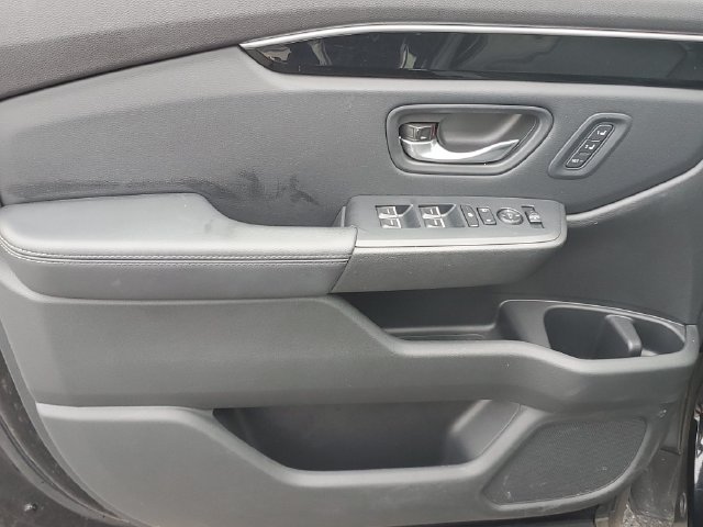 Used 2025 Honda Pilot Touring image 15