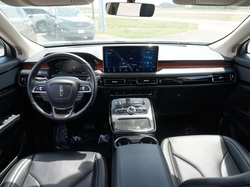 Used 2023 Lincoln Nautilus Reserve AWD/4WD image 28