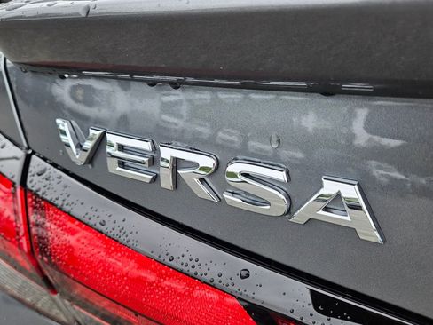 New 2025 Nissan Versa SR w/ Trunk Package image 9