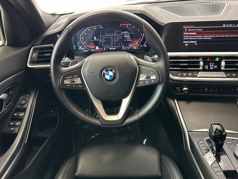 Used 2022 BMW 330i Sedan w/ Driving Assistance Package image 28