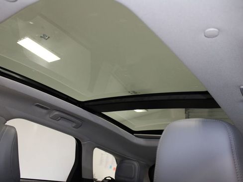 New 2026 Lincoln Corsair Reserve image 57