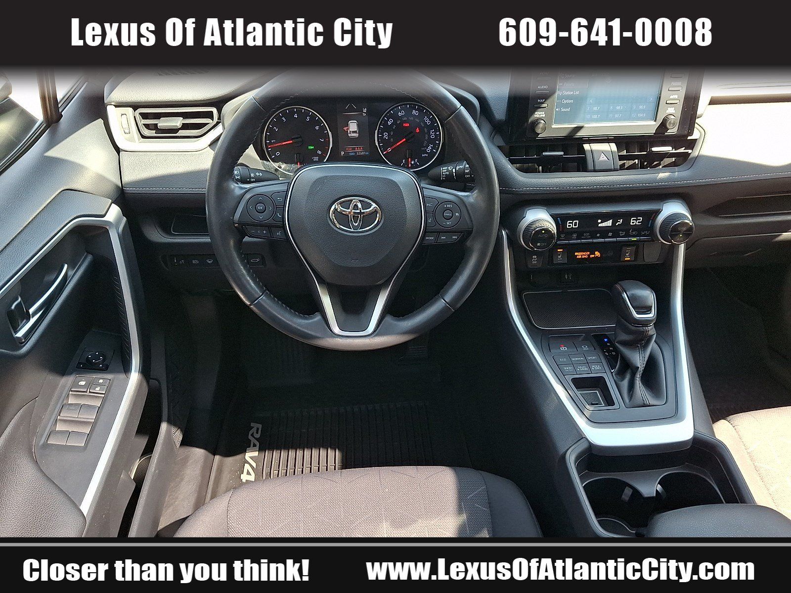 Used 2019 Toyota RAV4 XLE w/ Convenience Package AWD/4WD image 11