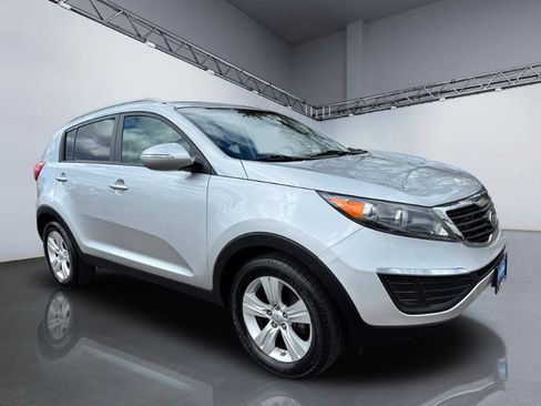 Used 2011 Kia Sportage LX w/ Convenience Pkg image 9