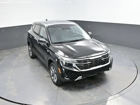 Used 2024 Kia Seltos LX AWD/4WD image 33