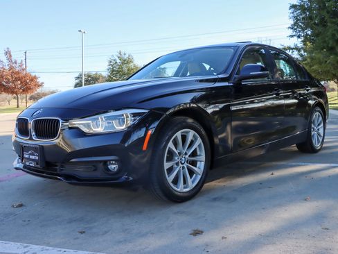 Used 2018 BMW 320i Sedan image 3