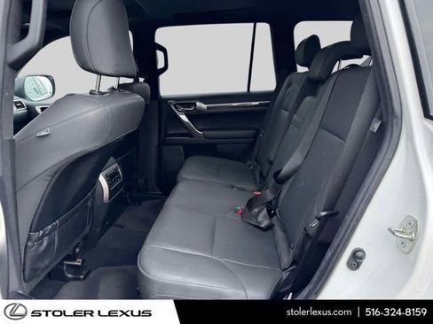 Certified 2023 Lexus GX 460 Premium w/ Premium Package image 11