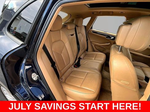 Used 2017 Porsche Macan AWD/4WD image 30