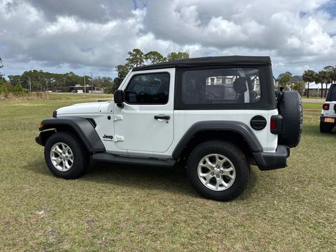 Certified 2022 Jeep Wrangler Sport image 5