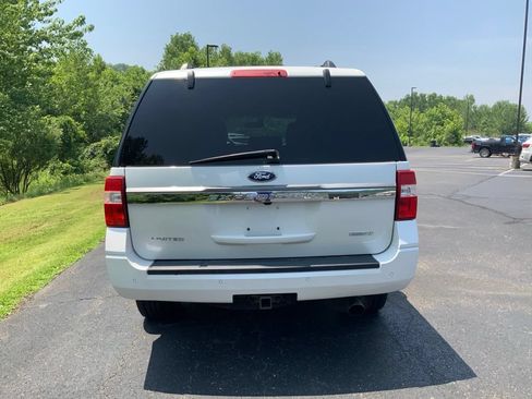 Used 2015 Ford Expedition Limited AWD/4WD image 12