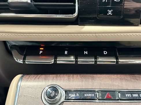 Used 2021 Lincoln Aviator Grand Touring w/ Equipment Group 302A image 15