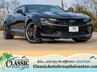 Used 2020 Chevrolet Camaro LT w/ Technology Package video 1