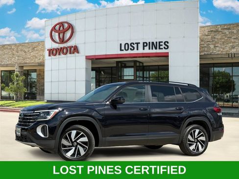 Used 2025 Volkswagen Atlas SE FWD image 1
