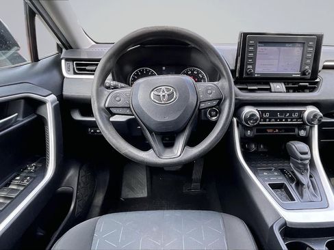 Used 2020 Toyota RAV4 XLE w/ All Weather Liner Package FWD image 5